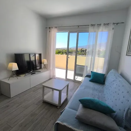 Playa Fanabe 2- Bedroom Appartement *